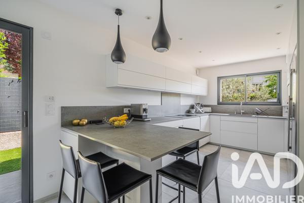 Maison à vendre 5 pièces 151 m² Grenoble