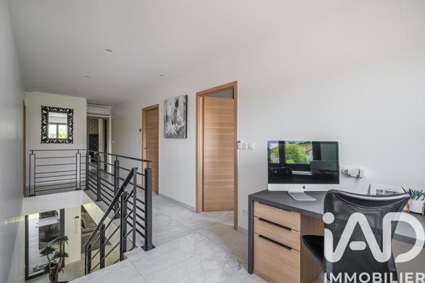 Maison à vendre 5 pièces 151 m² Grenoble