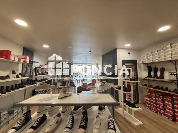 Location Local commercial 2 pièces 50 m² - 28 PLACE DE LA REPUBLIQUE Draveil 91210