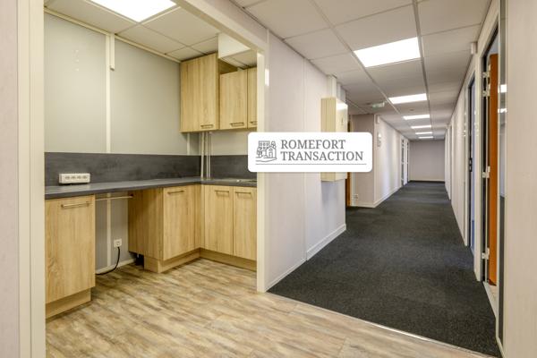 NANTES - Ile de Nantes - Bureaux vue sur Loire