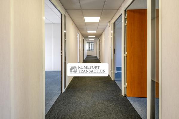 NANTES - Ile de Nantes - Bureaux vue sur Loire