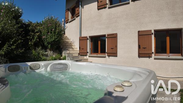 Maison à vendre 5 pièces 182 m² Challes-les-Eaux