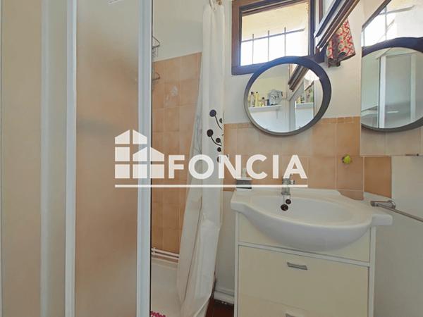 Location Studio meublé 18.45 m² - La Londe Les Maures 83250