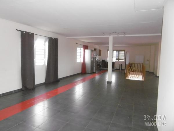 immeuble indépendant de 274m² à Ste Suzanne Sainte-Suzanne (97441)