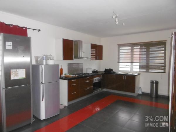 immeuble indépendant de 274m² à Ste Suzanne Sainte-Suzanne (97441)