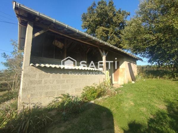 MAISON EN PIERRE AVEC DEPENDANCE, SANS VOISINAGE