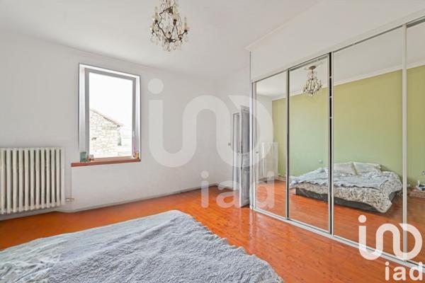 Maison 5 pièces de 180 m² à Générac (30510)