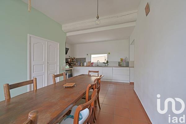 Maison 5 pièces de 180 m² à Générac (30510)