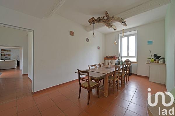 Maison 5 pièces de 180 m² à Générac (30510)