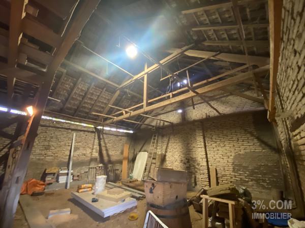 3%.COM Corps de ferme avec dépendance de 230m2 sur 8 ares  Stutzheim-Offenheim (67370)