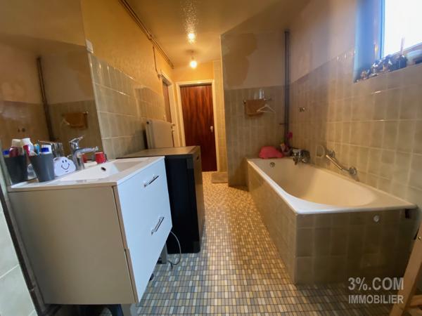 3%.COM Corps de ferme avec dépendance de 230m2 sur 8 ares  Stutzheim-Offenheim (67370)