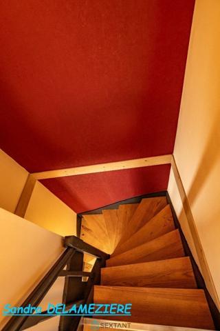 Maison avec sous sol, jardin, garage