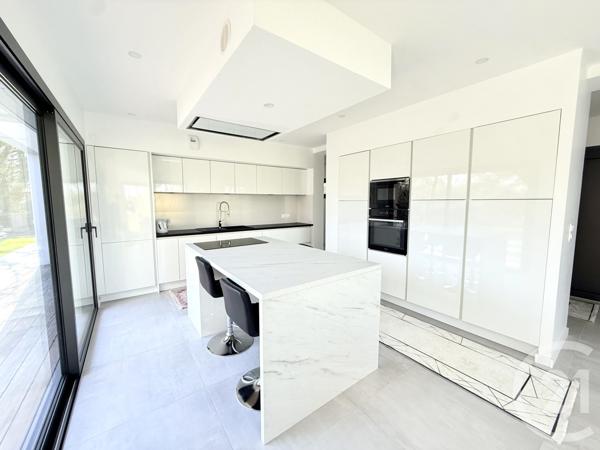 Maison à vendre  6 pièces - 172 m2 LA CHAPELLE SUR ERDRE - 44