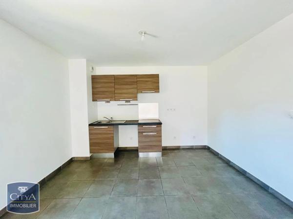 Appartement à louer 3 pièces 64.52m² Martigues (13500)