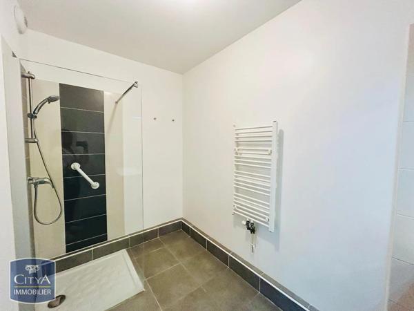 Appartement à louer 3 pièces 64.52m² Martigues (13500)