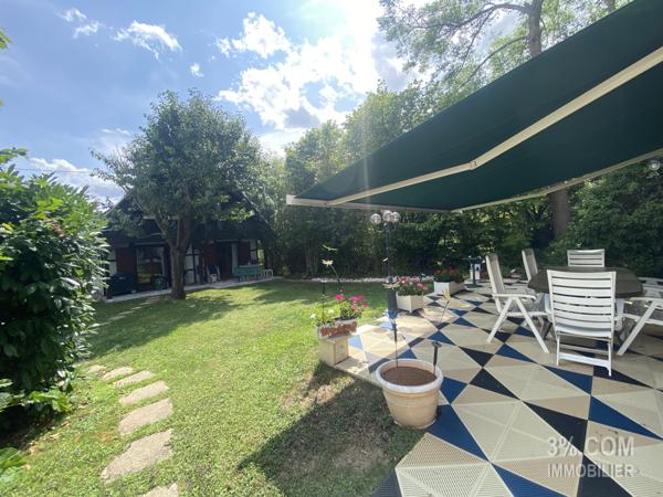 3%COM Belle propriété avec piscine intérieure sur 16 ares Gimbrett (67370)