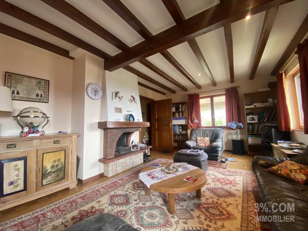 3%COM Belle propriété avec piscine intérieure sur 16 ares Gimbrett (67370)