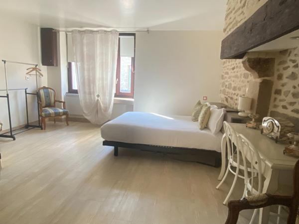 4 Chambres d'hotes dans une maison de charme et de caractère 161m² + terrain de 1124m² 113 100 €