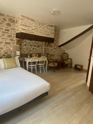 4 Chambres d'hotes dans une maison de charme et de caractère 161m² + terrain de 1124m² 113 100 €