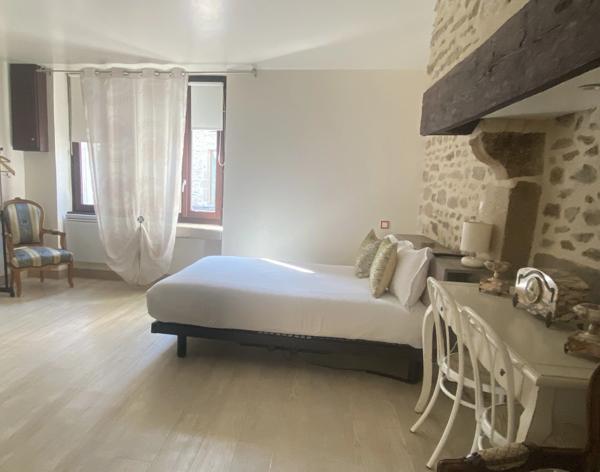 4 Chambres d'hotes dans une maison de charme et de caractère 161m² + terrain de 1124m² 113 100 €