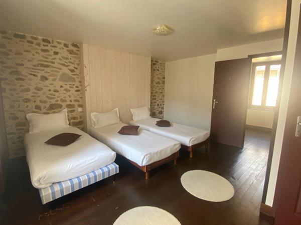 4 Chambres d'hotes dans une maison de charme et de caractère 161m² + terrain de 1124m² 113 100 €