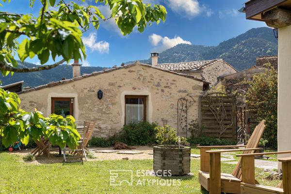 Vues panoramiques et cachet unique pour ce duo de petites bergeries à 20 min de Die