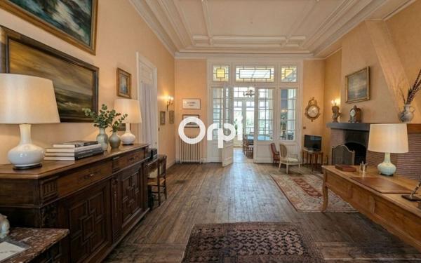 Maison à vendre    6 pièces • 205 m2 Lille