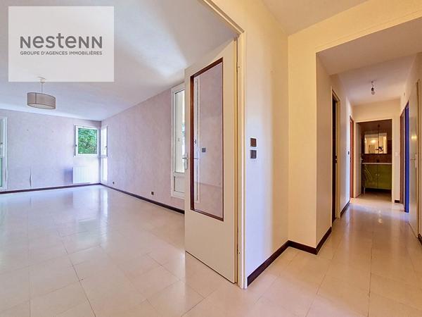 ORLEANS  ST MARC (RUE AUX LIGNEAUX) - T4 - 82m² - BALCON de 7M² - GARAGE - DPE D !