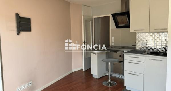 Location Studio meublé 25.55 m² - ÉRagny 95610