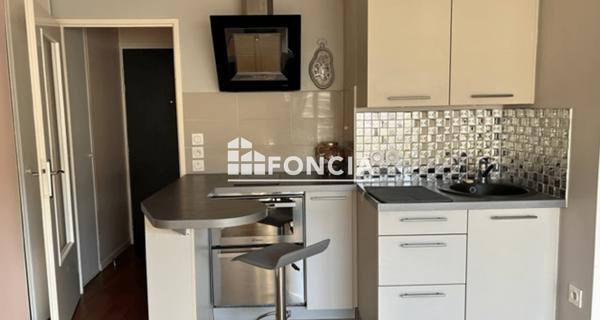 Location Studio meublé 25.55 m² - ÉRagny 95610