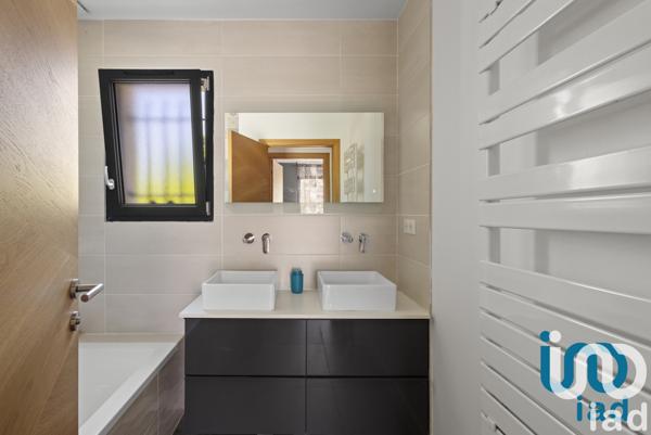 Maison à vendre 6 pièces 160 m² Rognes