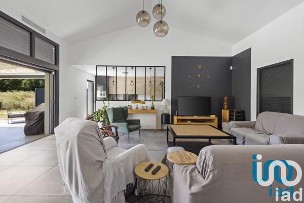 Maison à vendre 6 pièces 160 m² Rognes