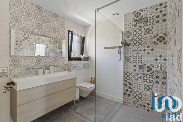 Maison à vendre 6 pièces 160 m² Rognes