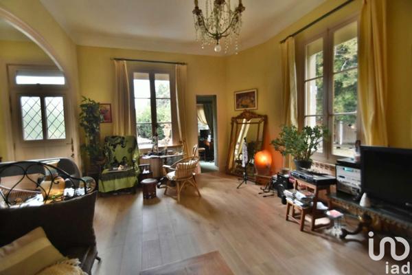 Demeure 8 pièces de 224 m² à Meschers-sur-Gironde (17132)