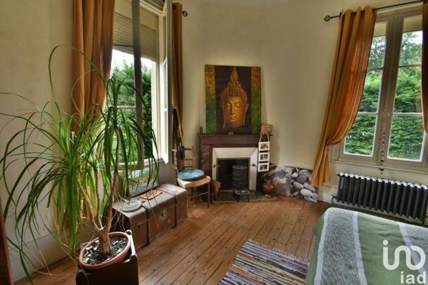 Demeure 8 pièces de 224 m² à Meschers-sur-Gironde (17132)