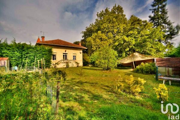 Demeure 8 pièces de 224 m² à Meschers-sur-Gironde (17132)