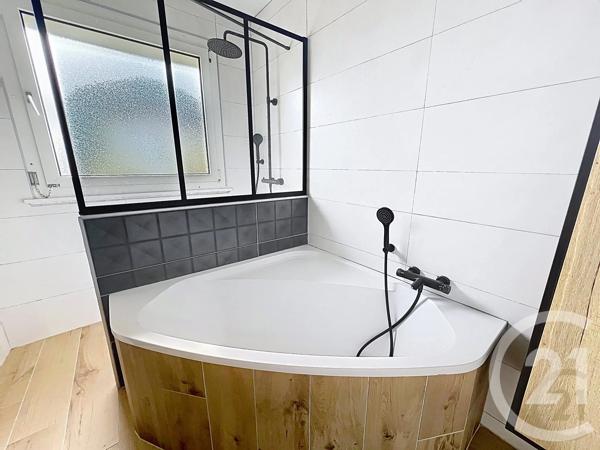 Maison à vendre  6 pièces - 109 m 2   MONTBELIARD  - 25
