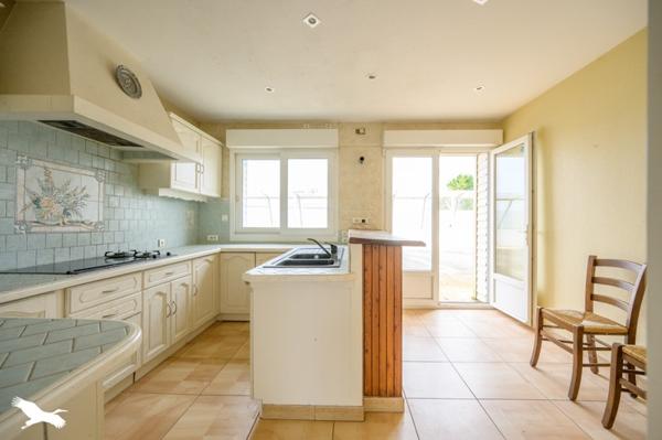 Maison à vendre 199 470 € Sainte-Soulle 6 p 148 m² DPE E