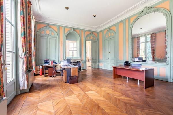 Château à vendre 30 pièces à REIMS (51)