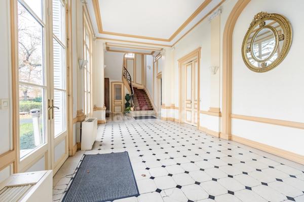 Château à vendre 30 pièces à REIMS (51)