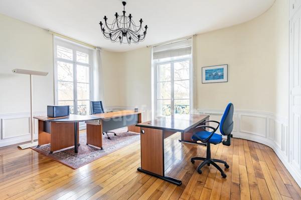 Château à vendre 30 pièces à REIMS (51)