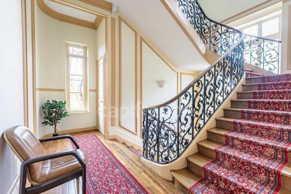 Château à vendre 30 pièces à REIMS (51)