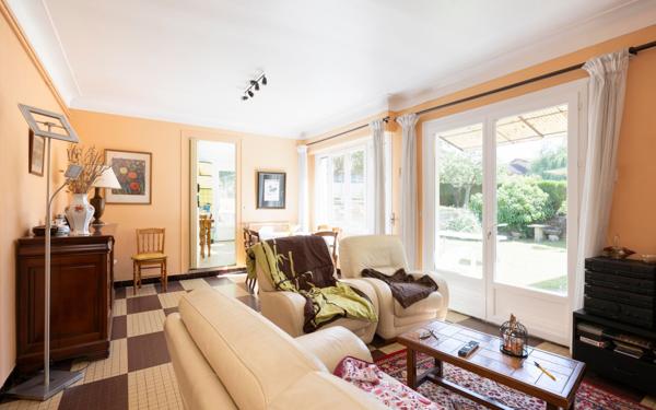 Maison à vendre    6 pièces •  Mugron