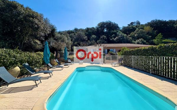 Maison à vendre    7 pièces •  Figari