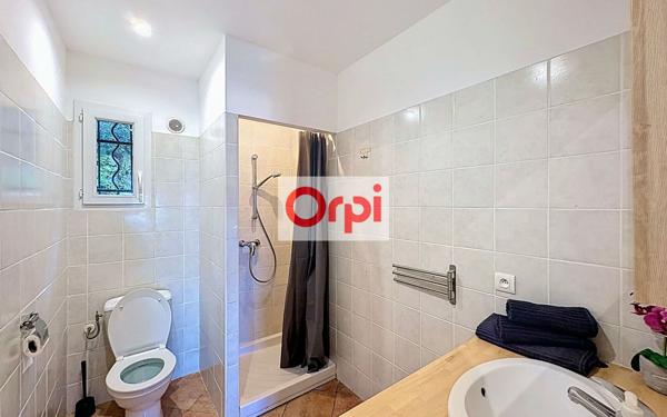 Maison à vendre    7 pièces •  Figari