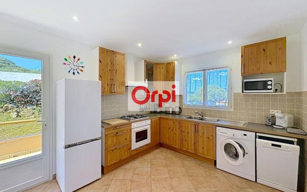 Maison à vendre    7 pièces •  Figari