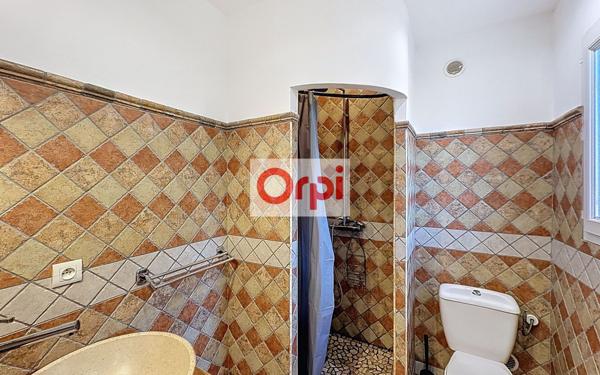 Maison à vendre    7 pièces •  Figari