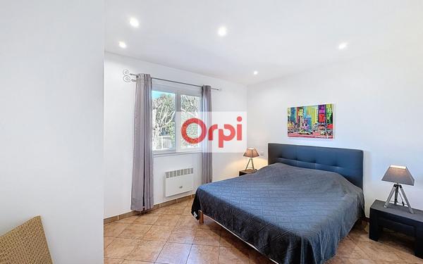 Maison à vendre    7 pièces •  Figari