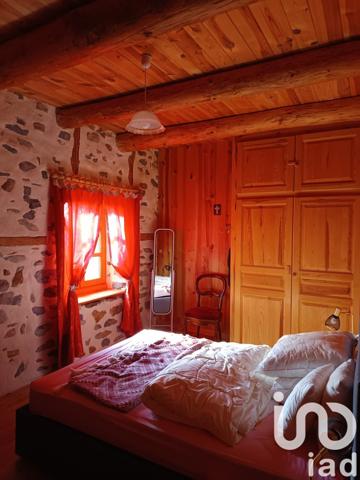 Maison à vendre 4 pièces 185 m² Saint-Julien-Chapteuil