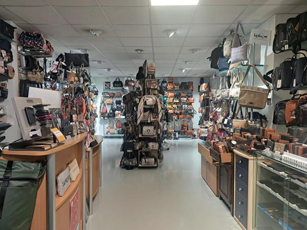Centre ville de Mayenne Un local commercial de 70 M² , Mayenne